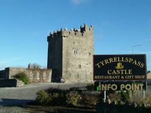 Tyrrellspass Castle, Restaurant
